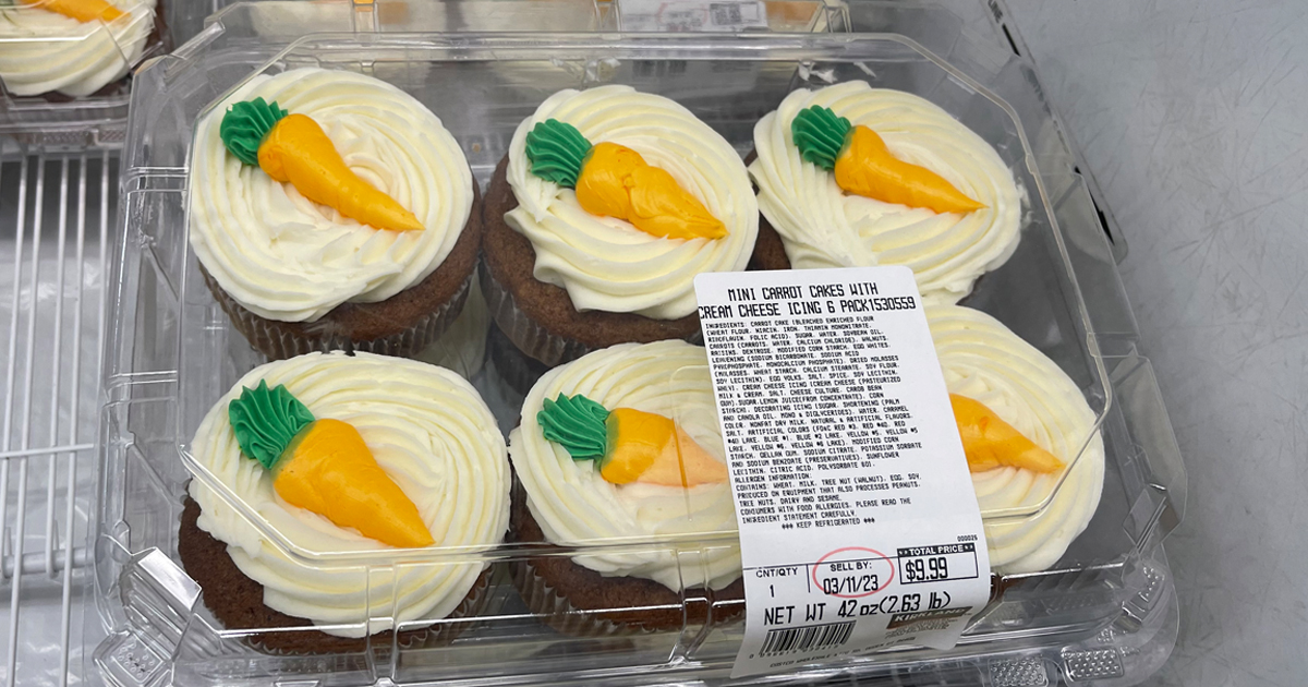 Mini Carrot Cakes w/ Cream Cheese Icing 6Pack Only 9.99 at Costco