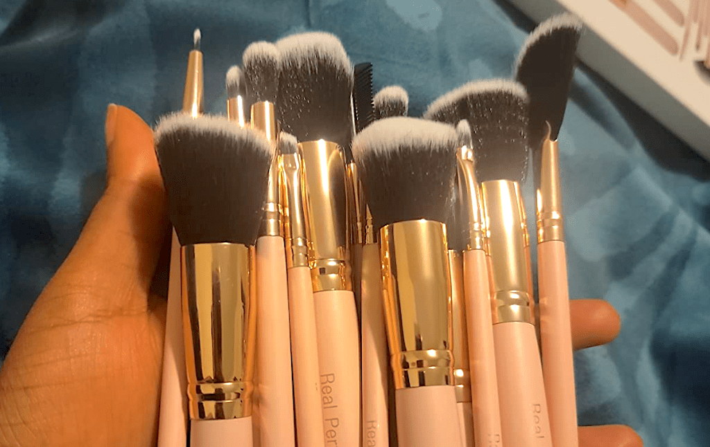 WOW! 17-Piece Makeup Brush Set ONLY .79 on Amazon (Reg. ) WOW! 17-Piece Makeup Brush Set ONLY .79 on Amazon (Reg. )