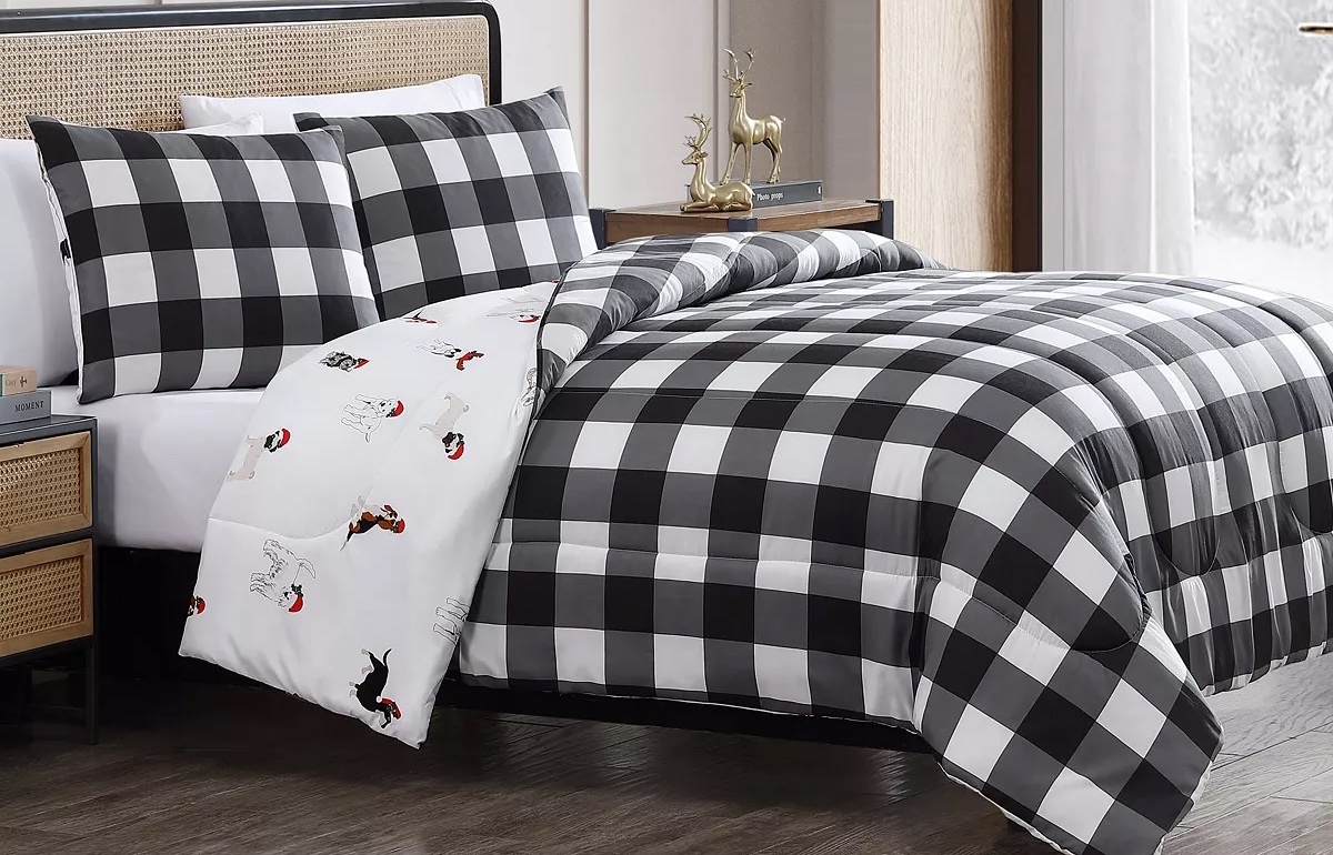 Macy's Reversible Holiday Bedding Sets Only 11.96 (Regularly 80) Hip2Save
