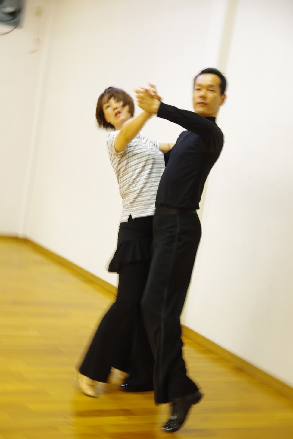 社交ダンスの魅力 静岡市 清水区 ヒロスダンススタジオ
