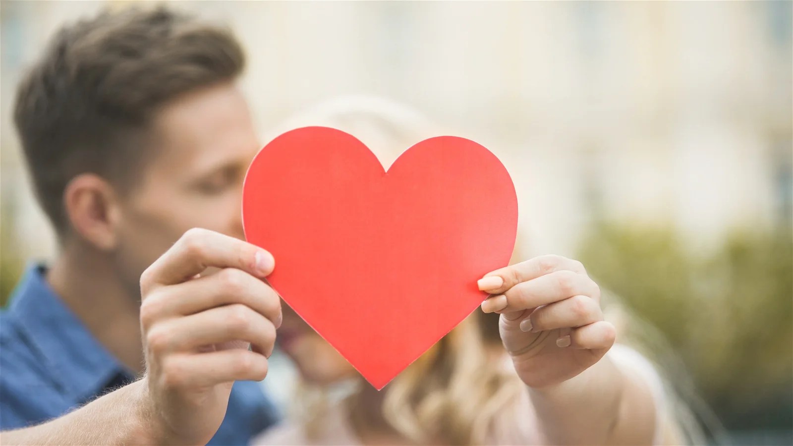 علامات الحب الحقيقي عند الرجل في علم النفس