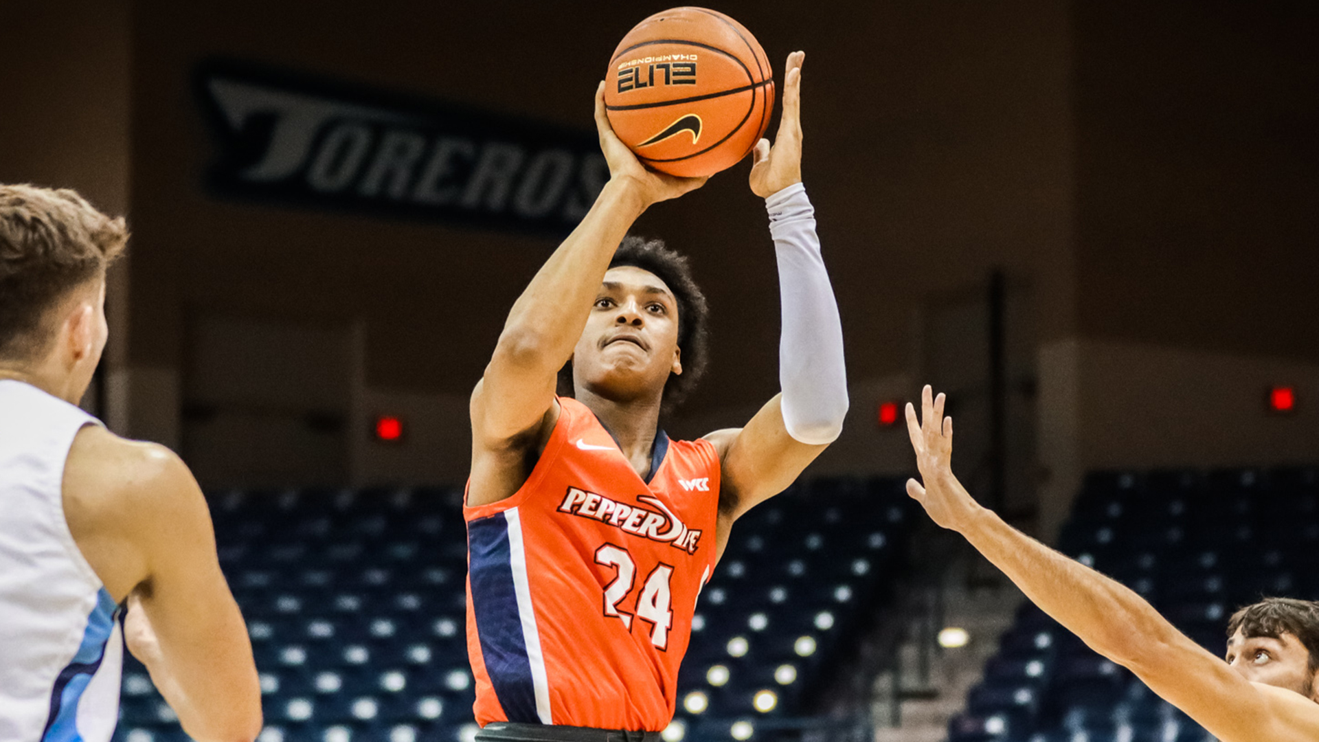 Maxwell Lewis Giving Back His Huddle