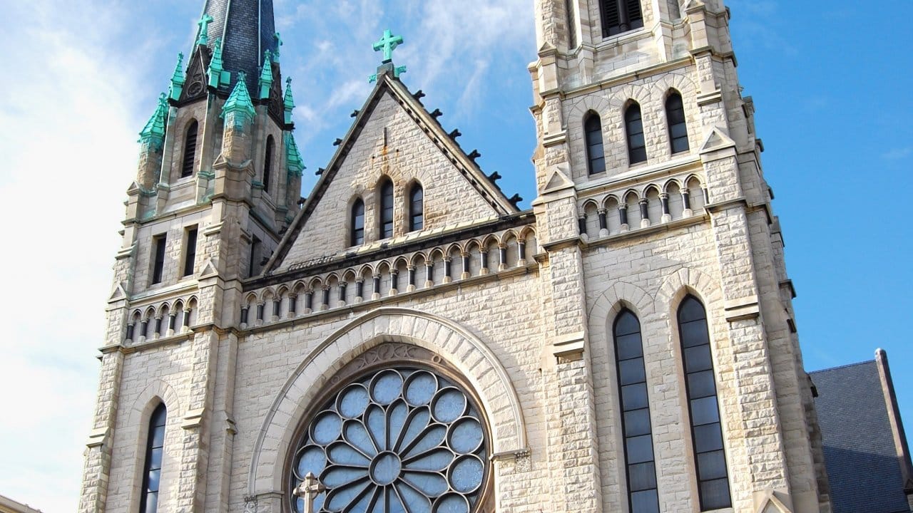 Wisconsin Avenue Churches Tour Historic Milwaukee, Inc.