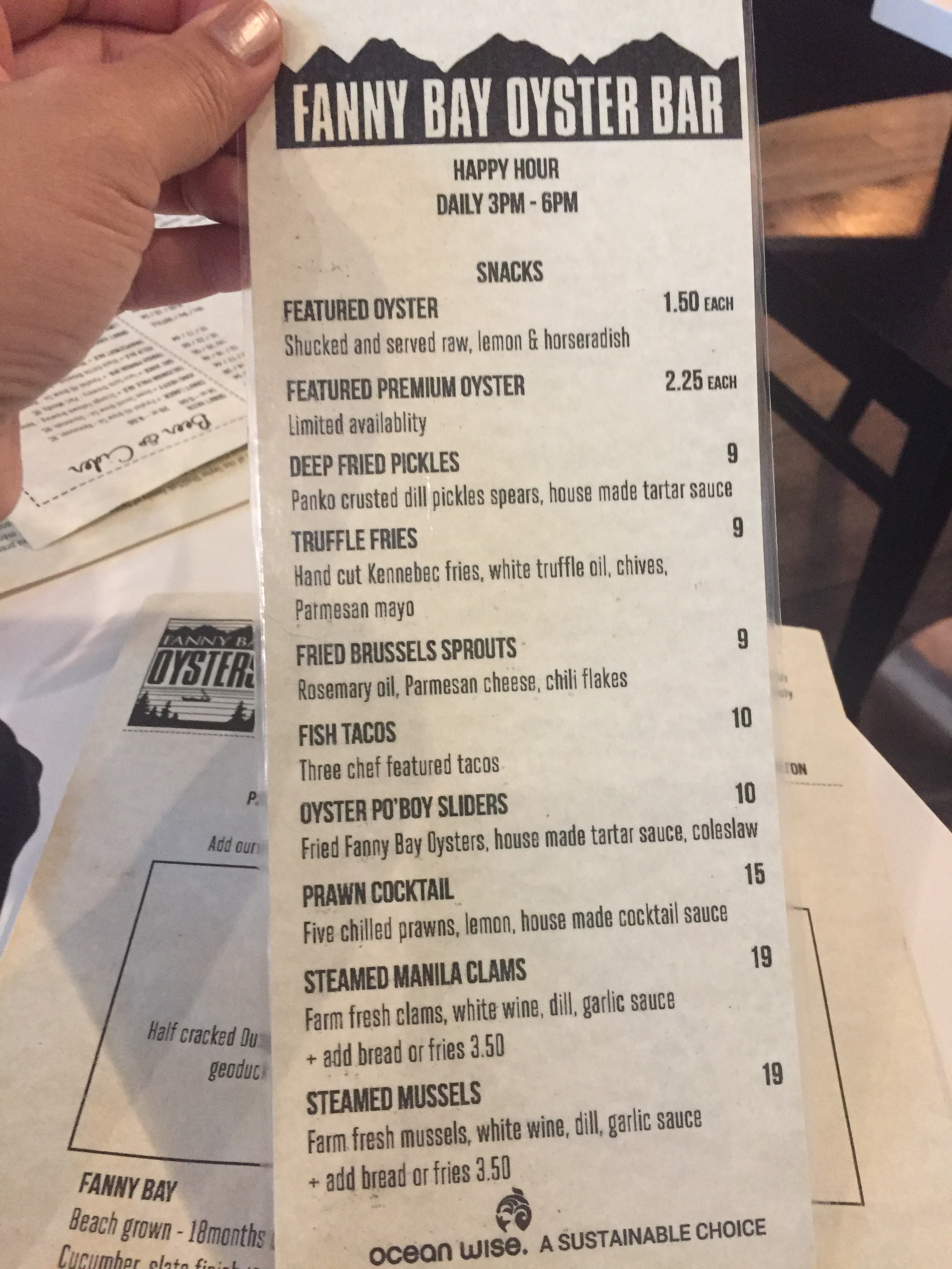 Vancouver Fanny Bay & Oyster Bar Hitting the Sauce