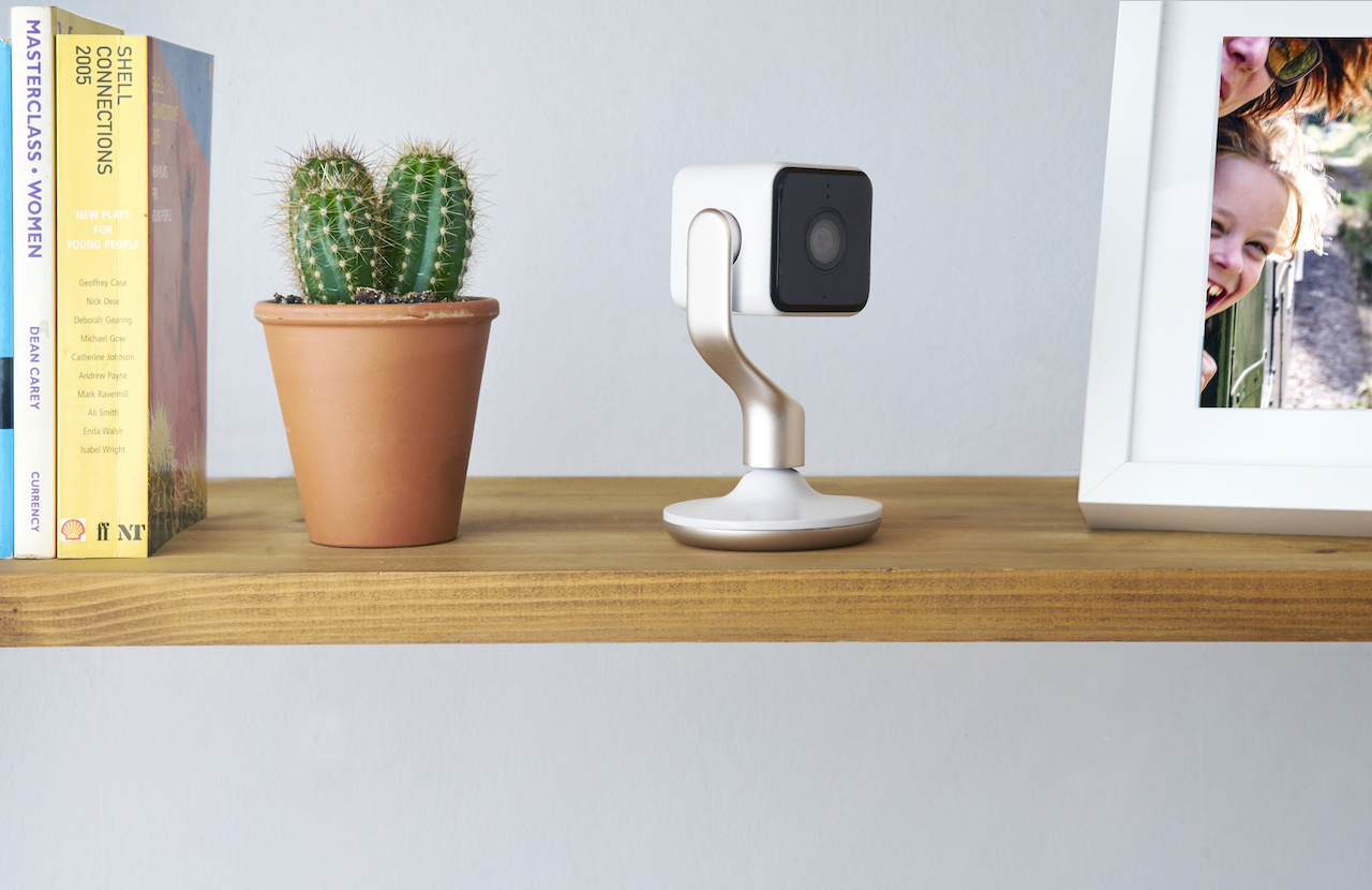 How do I set up and install my Hive View or Hive View Outdoor camera?