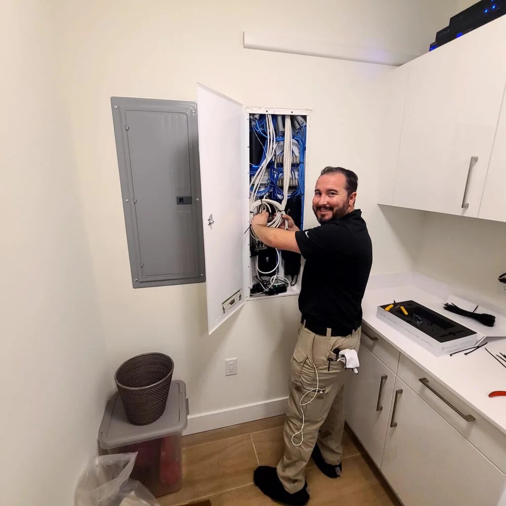 Wireless Access Points vs. Mesh WiFi Hive Style Clearwater, Florida