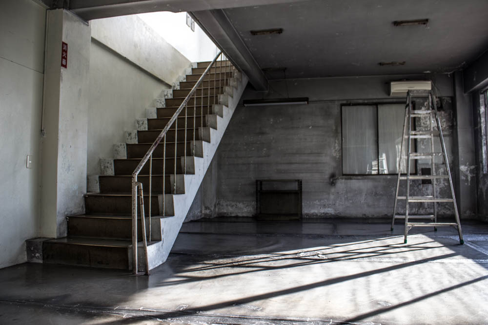 日吉の丘スタジオ公式サイト 広さと格安料金が魅力の白系/廃墟系レンタル撮影スタジオ