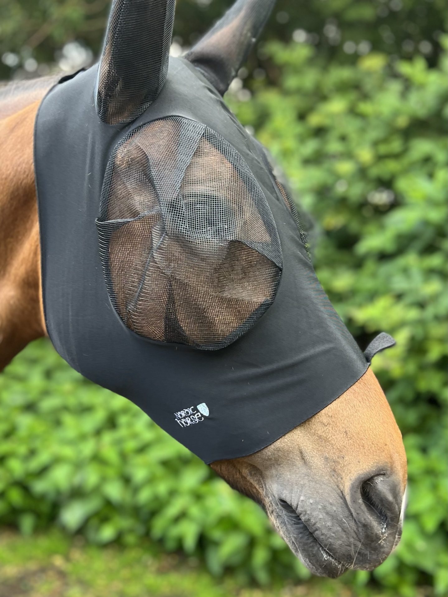Nordic Horse Fluemaske SORT Hjulbækgård gårdbutik og