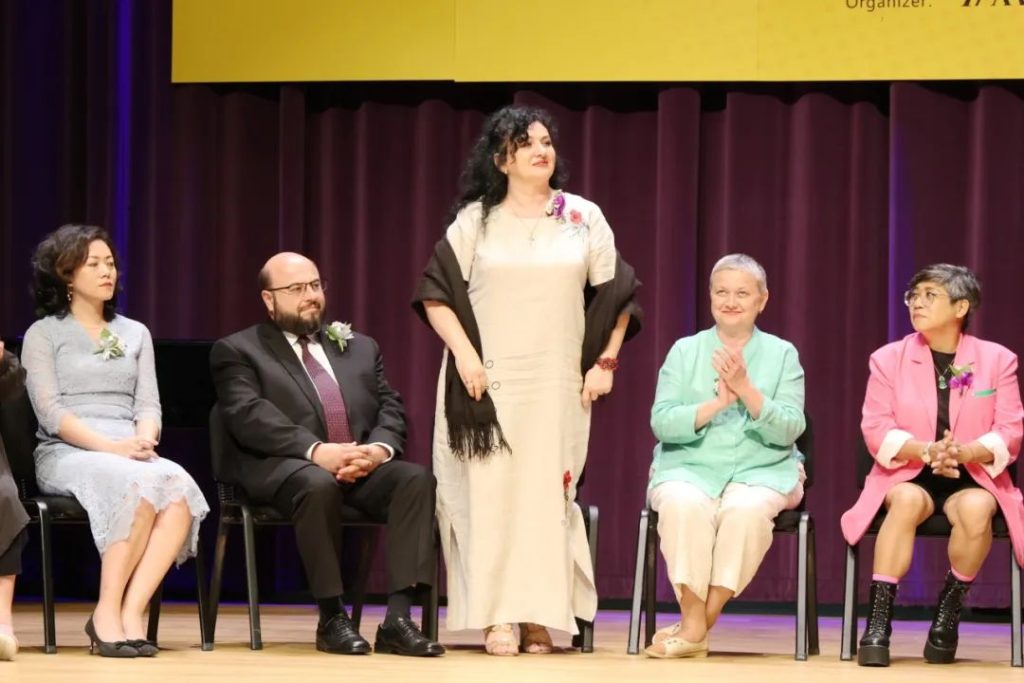 特约评委 罗马尼亚著名女高音歌唱家Nicoleta Ardelean 香港國際聲樂公開賽