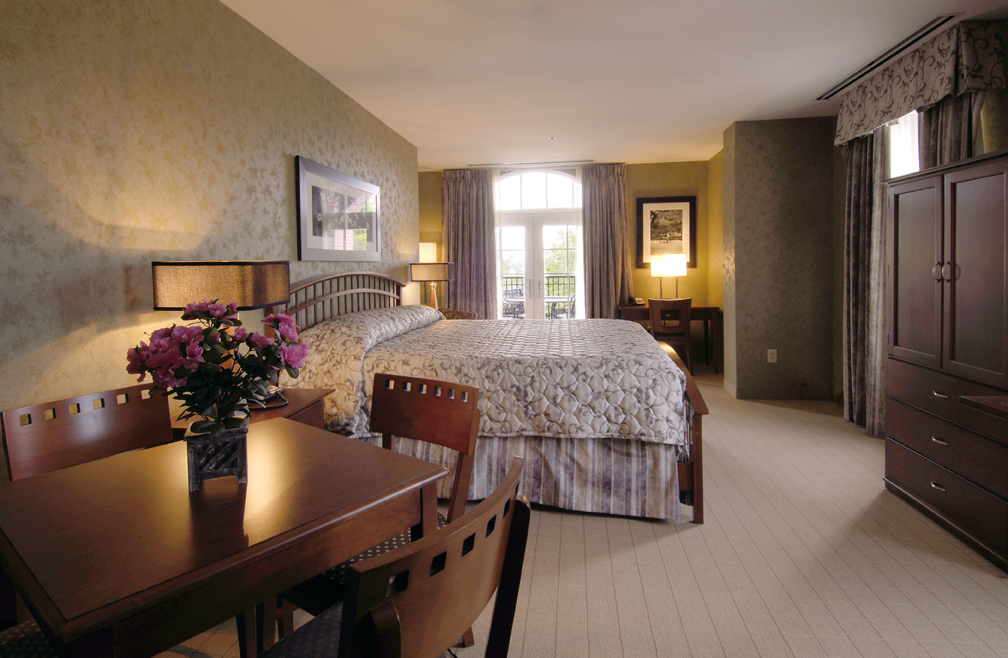 Packwood House Holmes King Kallquist & Associates, Architects