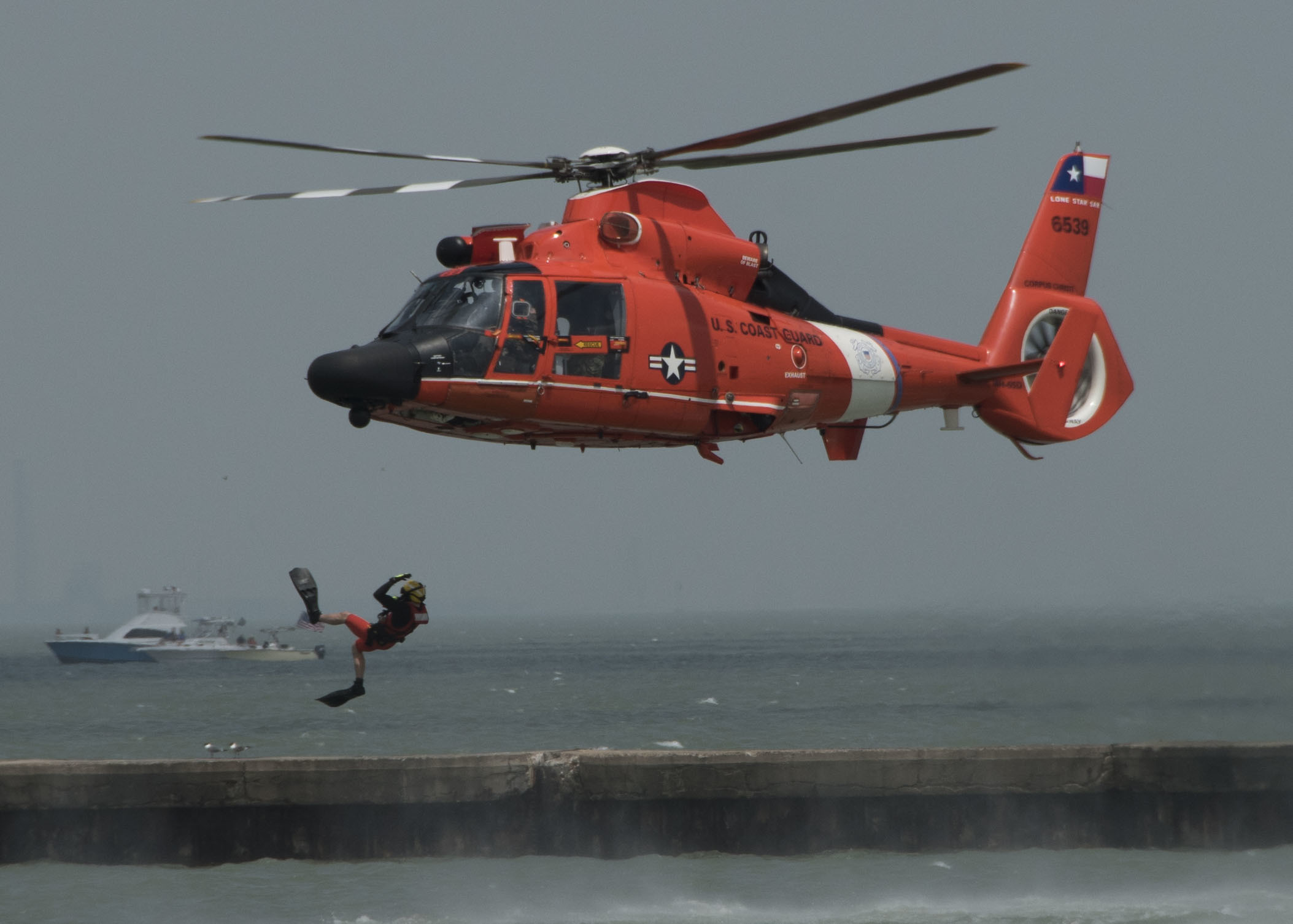 Coast Guard rescue 2 mariners, dog near Port Aransas, Texas