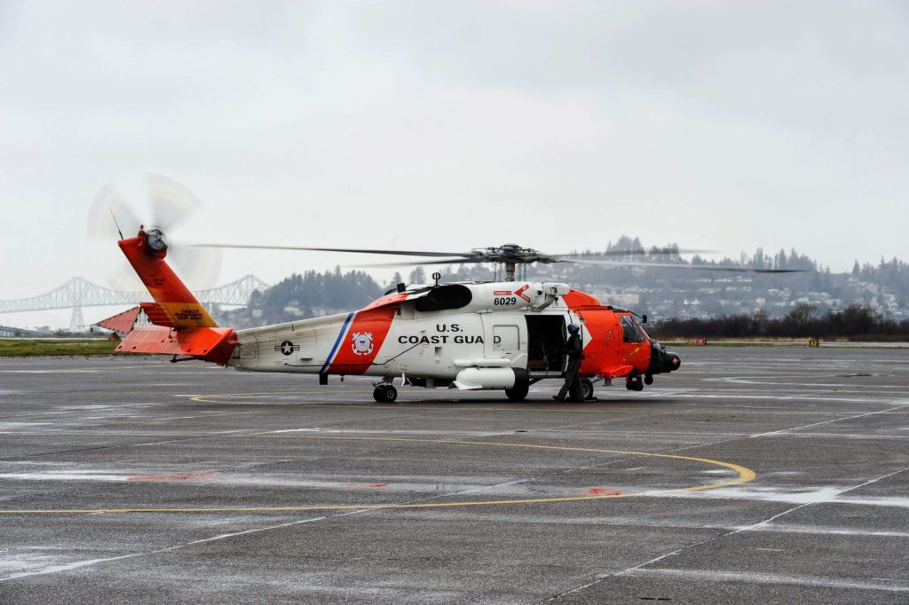 Coast Guard MH60T aircrew rescue fisherman 57 nm off Westport, WA