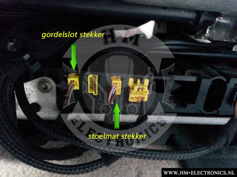 Hm-Electronics.nl - Mercedes C W202 1997-2001 Diagnostische Passagiersstoel Mat Sensor / Emulator - Met Pinnen