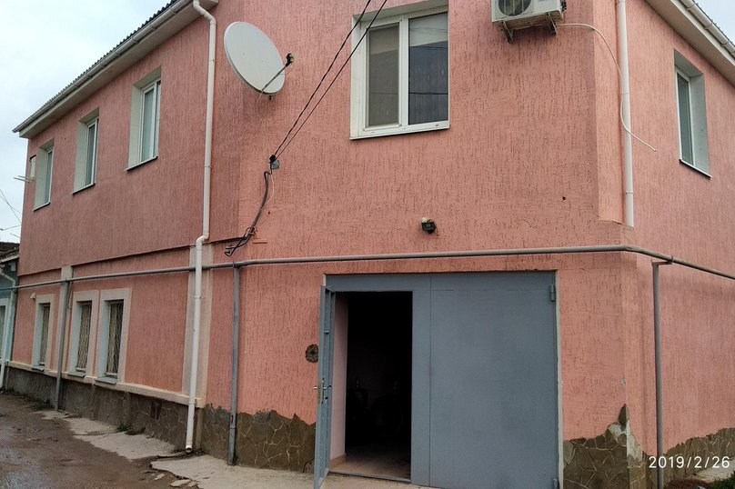Дом целиком , Евпатория, переулок Просмушкиных 12, 100 кв