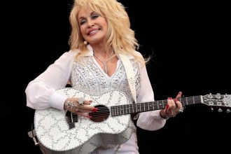 Američka legenda country glazbe Dolly Parton – Hrvatski Medijski Servis