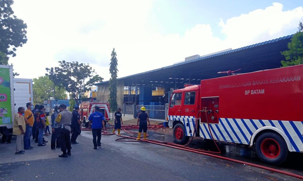 Tiga Gedung Perusahaan di Industrial Park Cammo Terbakar