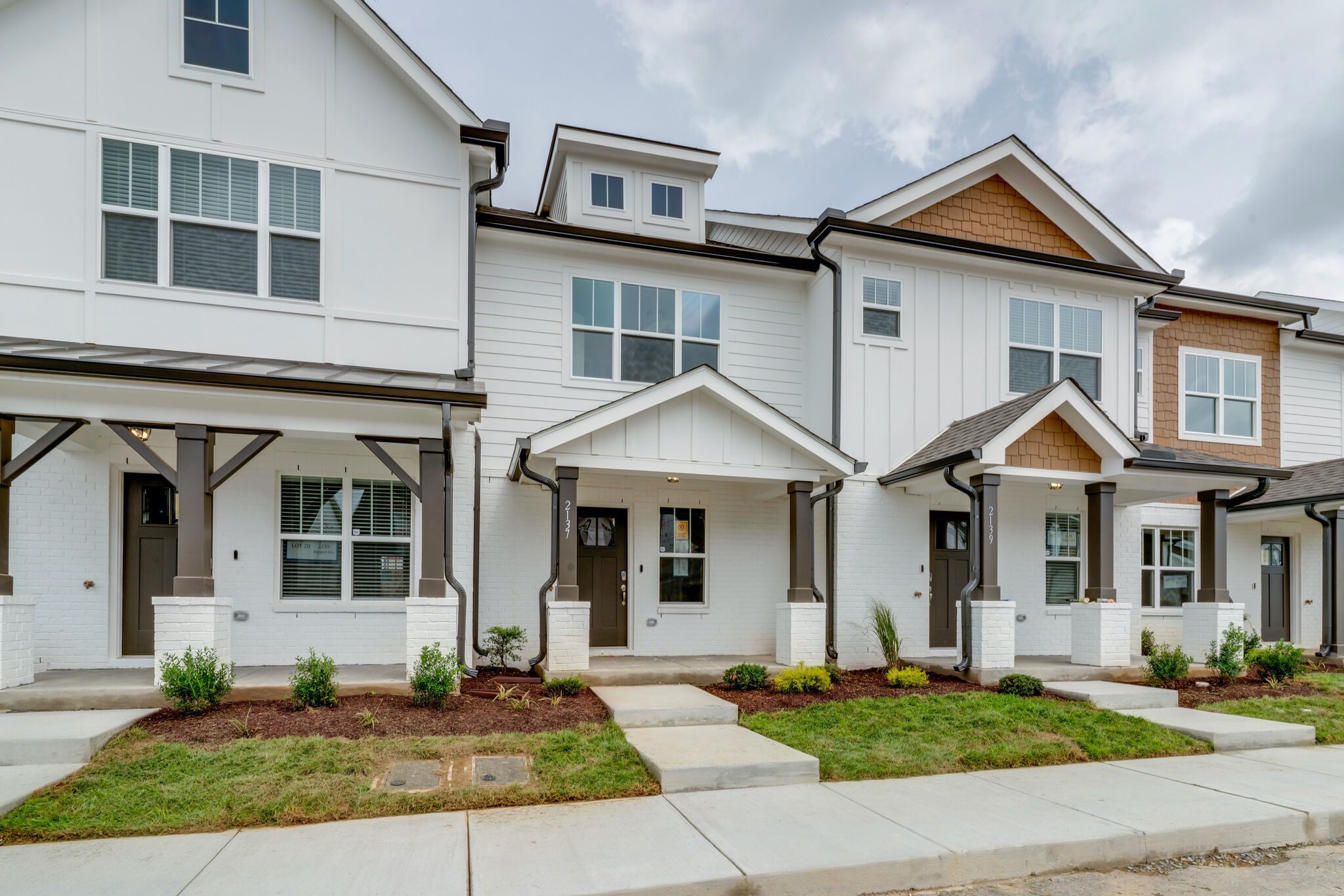 Robinson Rowhouse Townhomes For Sale Near Nashville, TN HND Realty LLC