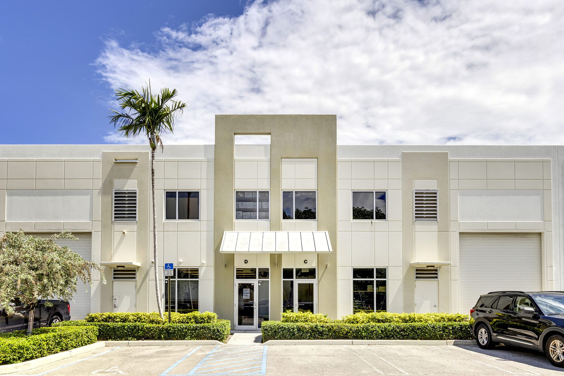 Wallace Drive Commerce Center HNM Architecture