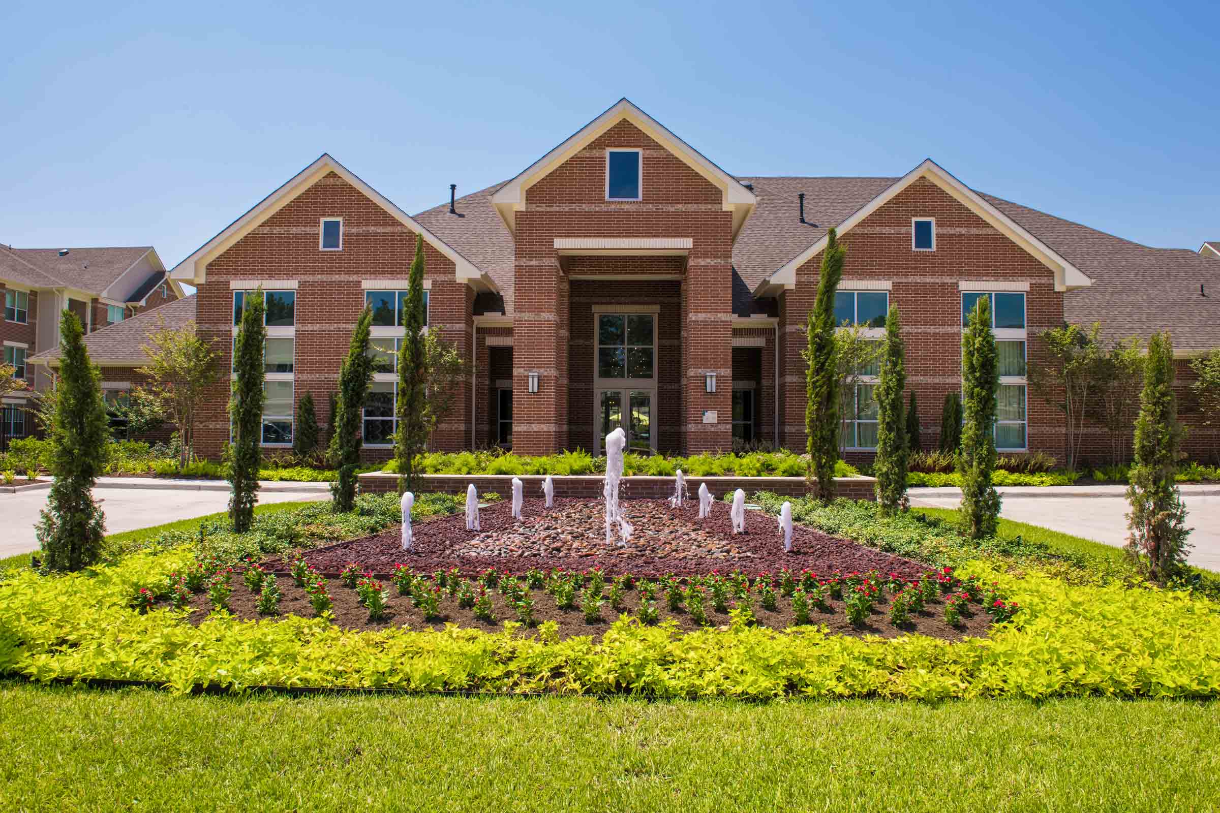 Ravella at Kingwood Hoar Construction