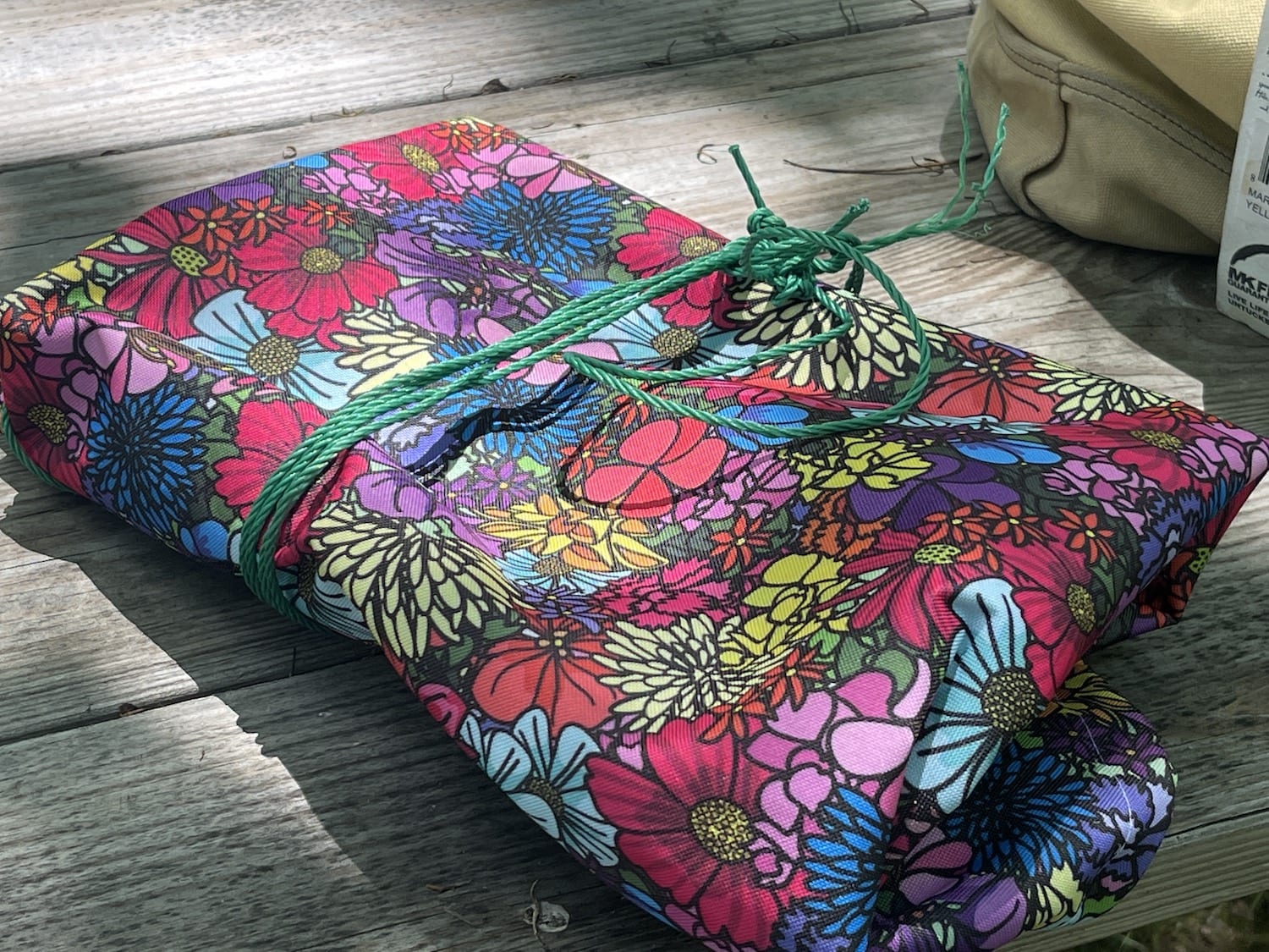 Easy DIY No Fly Away Picnic Tablecloth Hobbies on a Budget