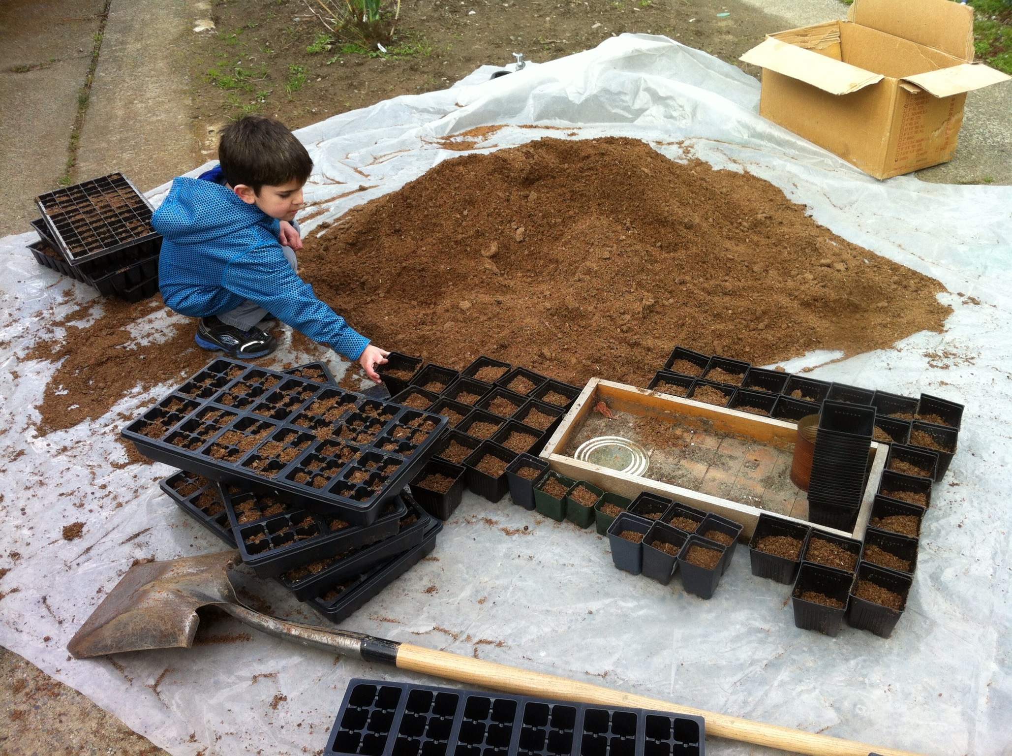 How to Make Your Own Potting Mixes