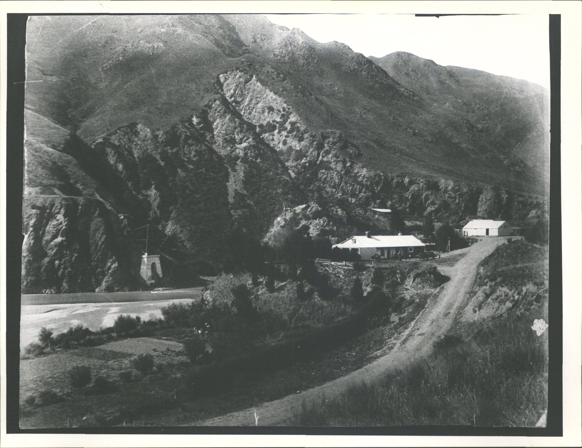 James Fraser's horse Creek bed, Leith Stream above the Rockside Bridge