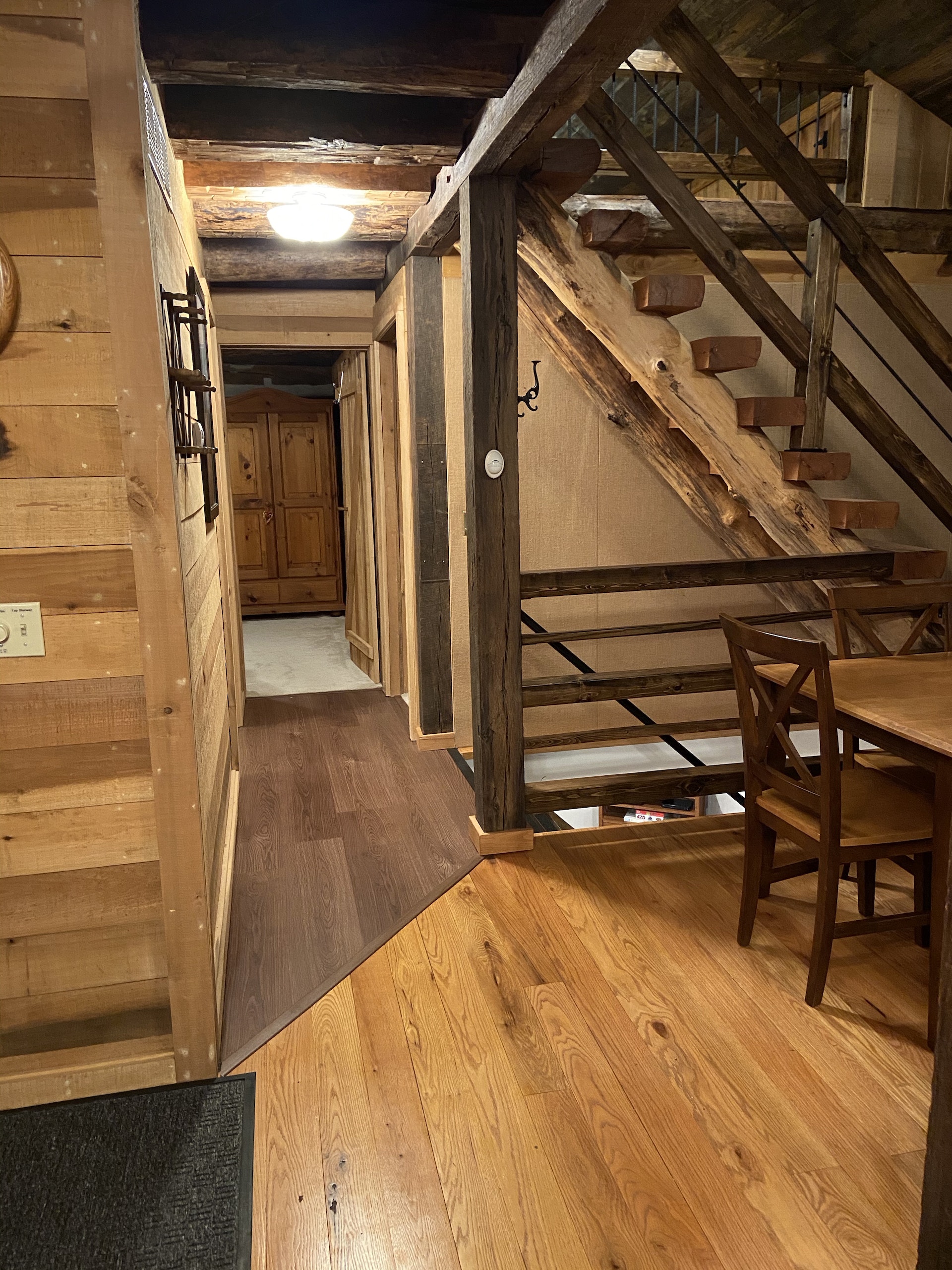 Wolf Ridge Cabins, LLC Hocking Hills Cottages and Cabins