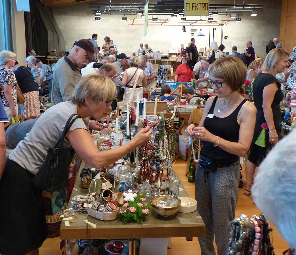 Höngger.ch Der Flohmarkt 2017 mit tollem Ergebnis