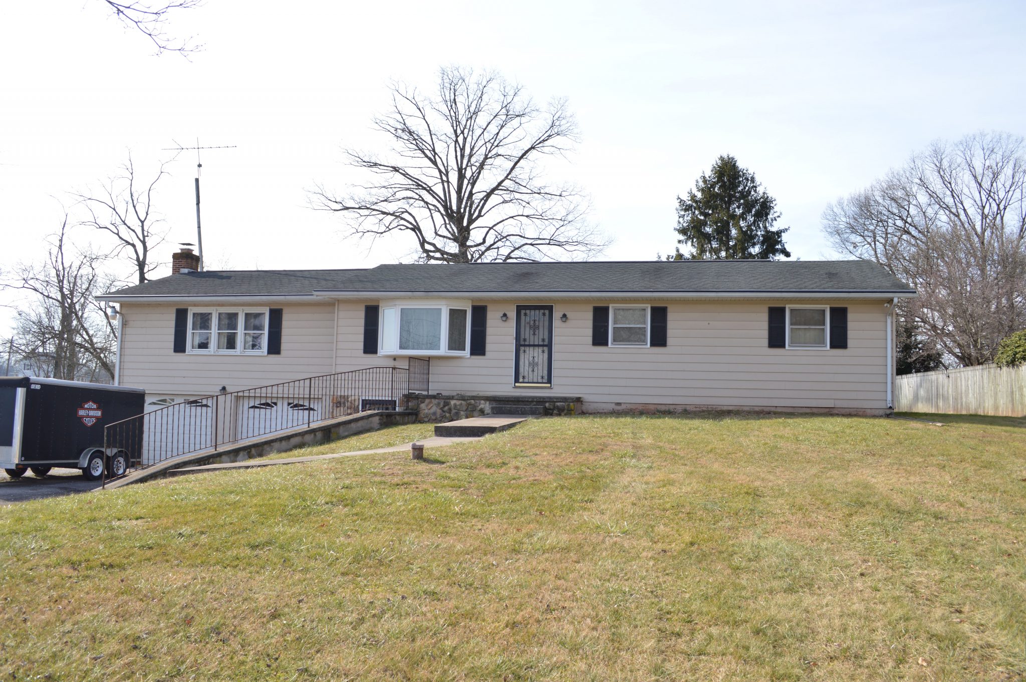 2520 Roop Road, Taneytown, MD 21787 Hoff Agency