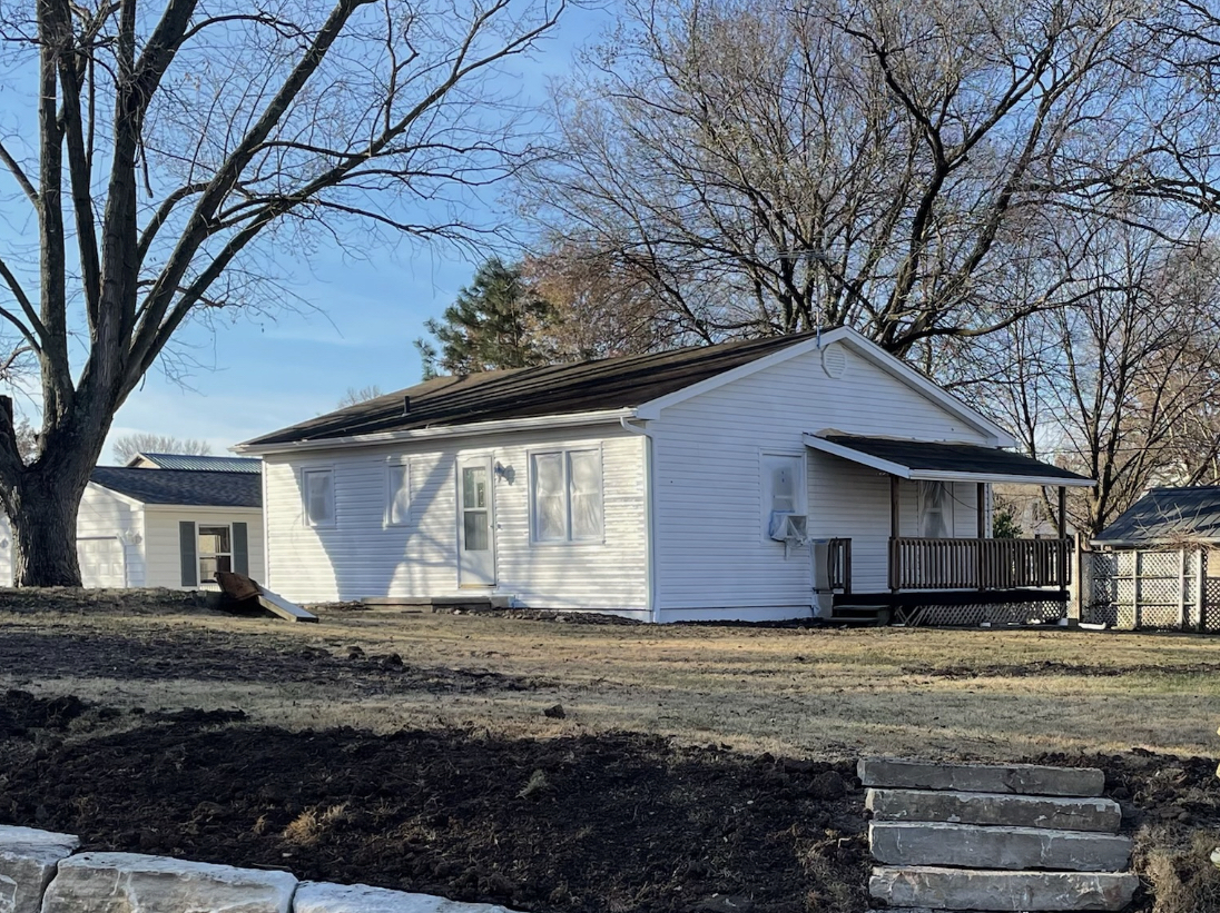 Augusta MO The Augusta Clothing Company Too Hoffmann Commercial