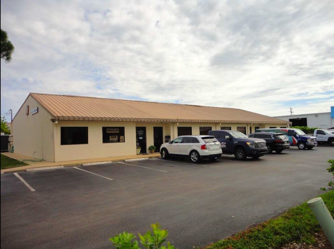 Marco Island Watersports Hoffmann Commercial Real Estate