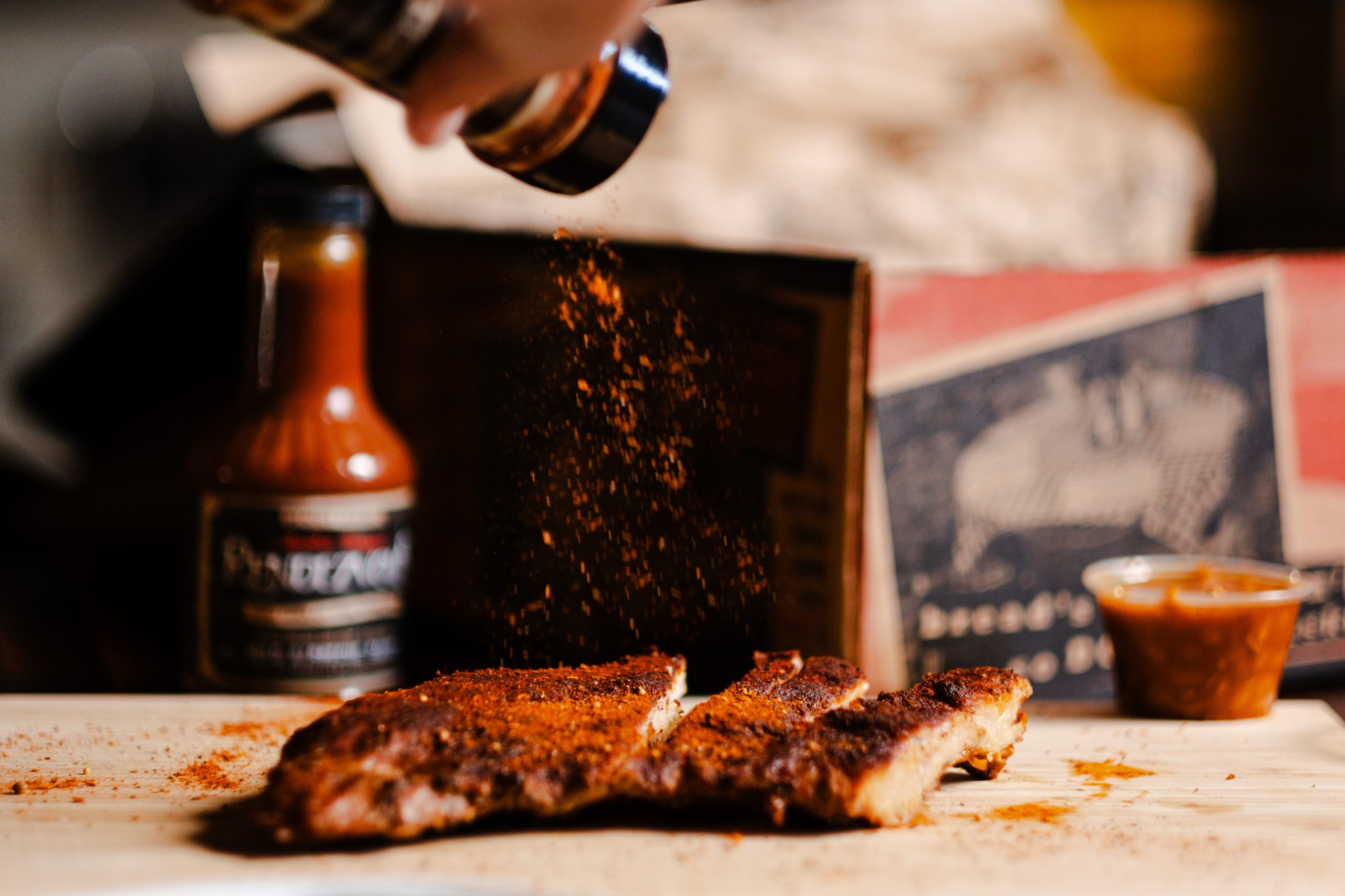 6 Slabs of Ribs Box The Rendezvous