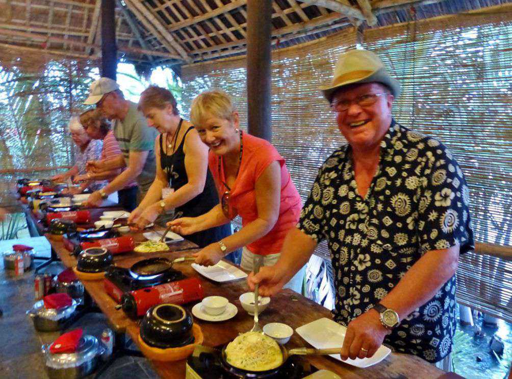 Red Bridge Restaurant and Cooking School Day Tour in Hoi An
