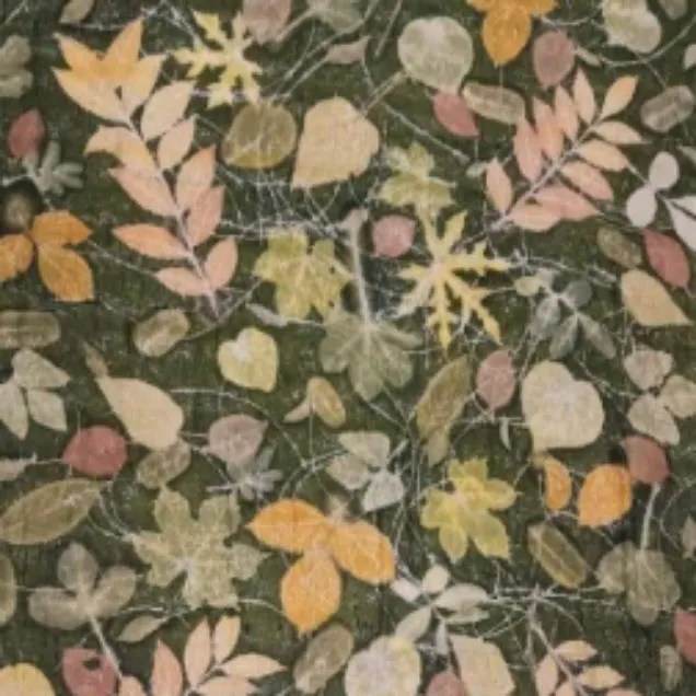 MOTIF DEDAUNAN DI ATAS KAIN ELEGAN HOKIBO