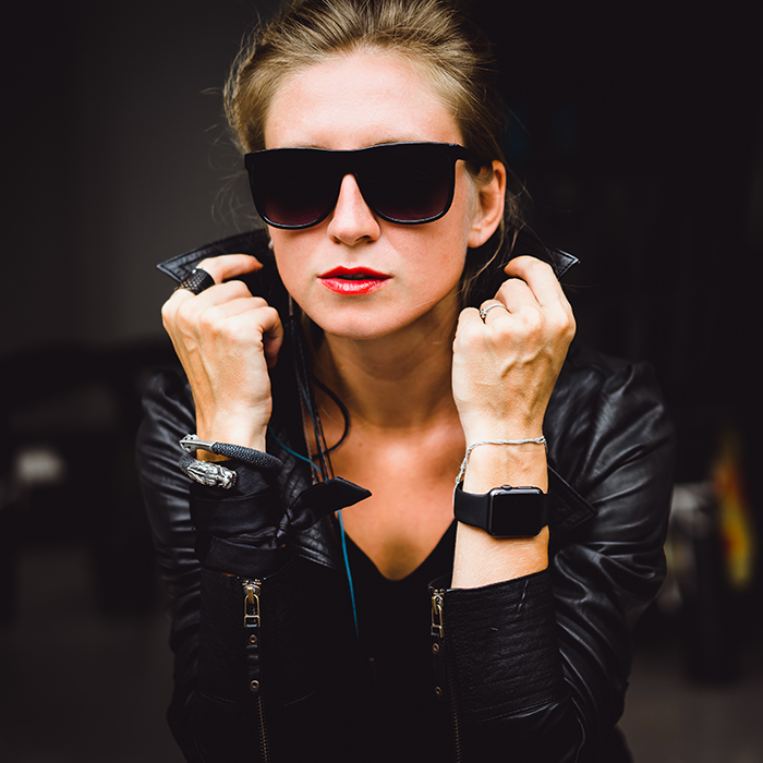 Hallam, una chamarra para estar abrigado y ¡conectado! Hola Telcel