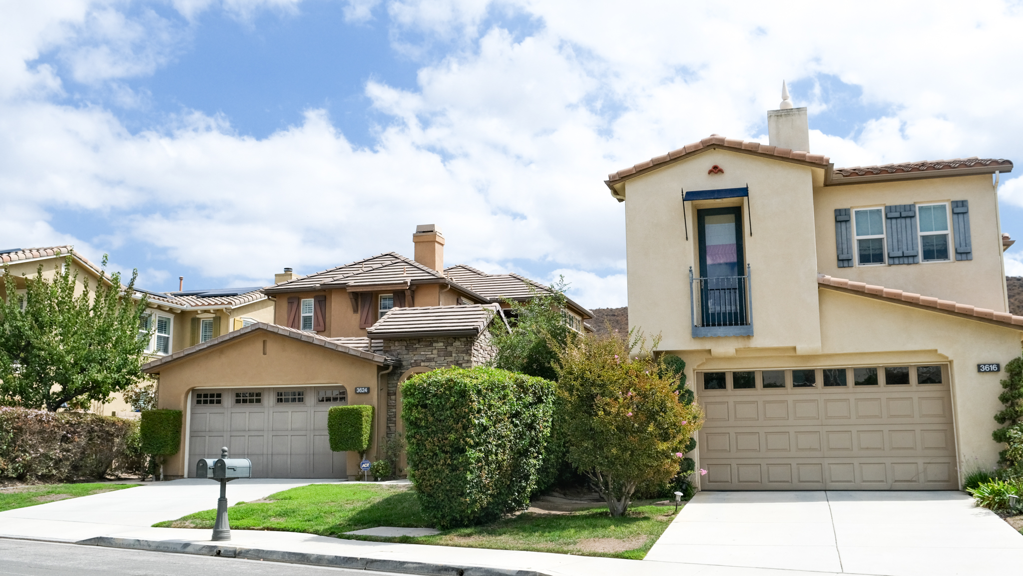 Crosspointe Big Sky in Simi Valley, CA Holbrook Realty Group