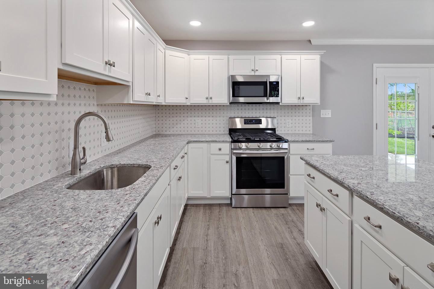 Fresh Kitchen and Bath Remodel in Ashbourne Hills