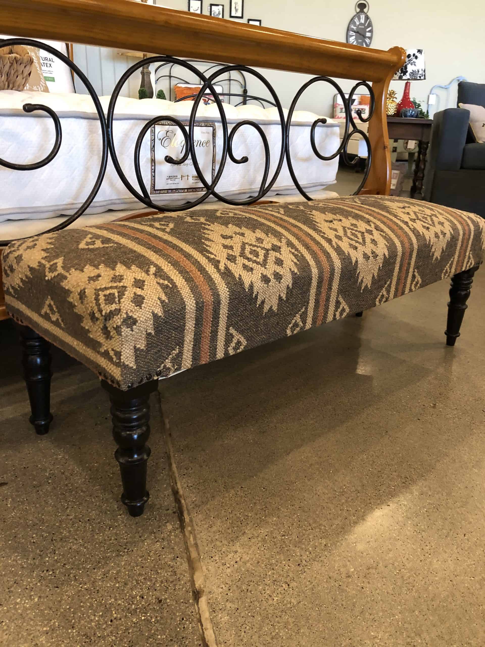 Western Upholstered Bench Holder Mattress