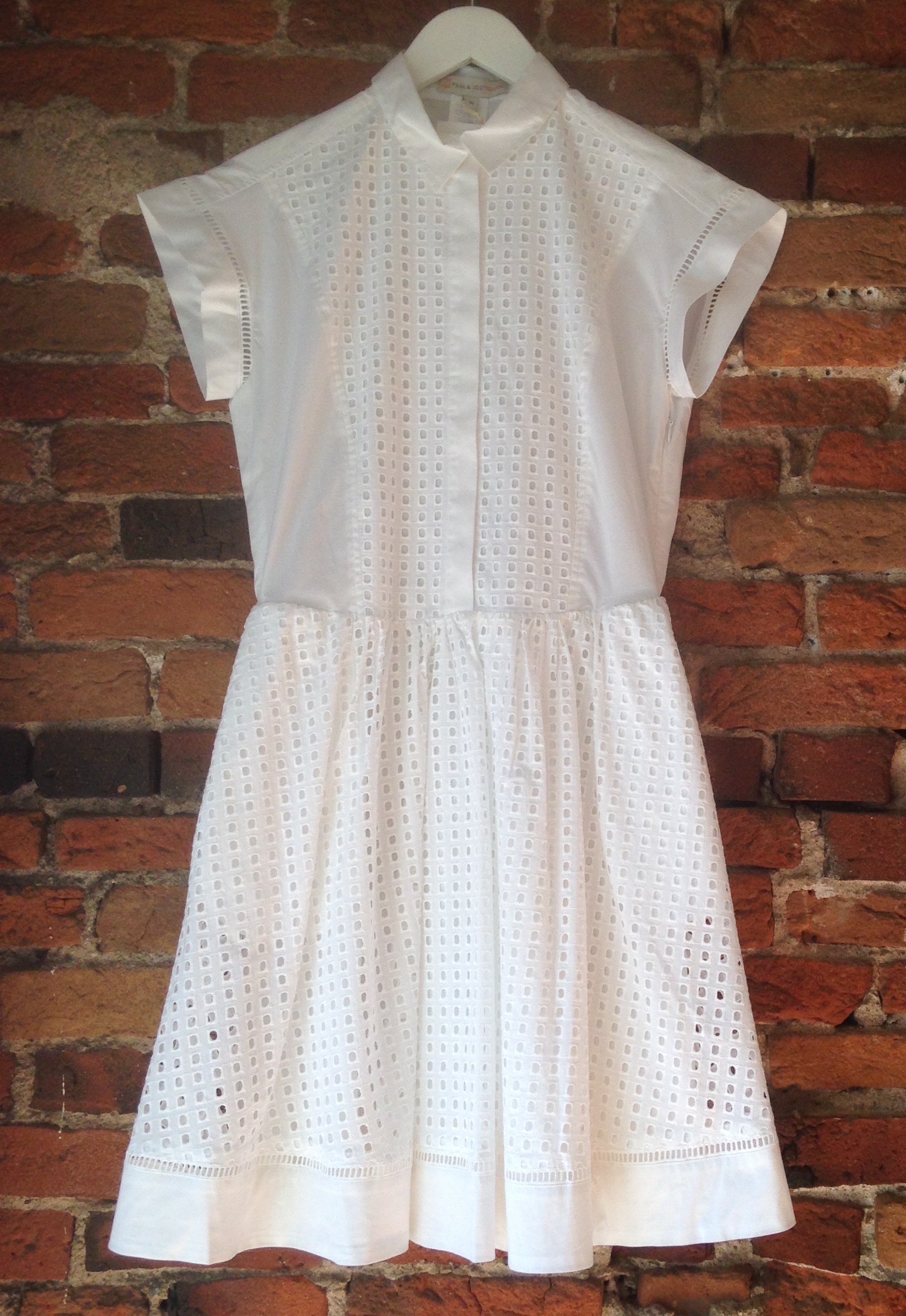 Holiday Boutique i feel pretty feminine & french