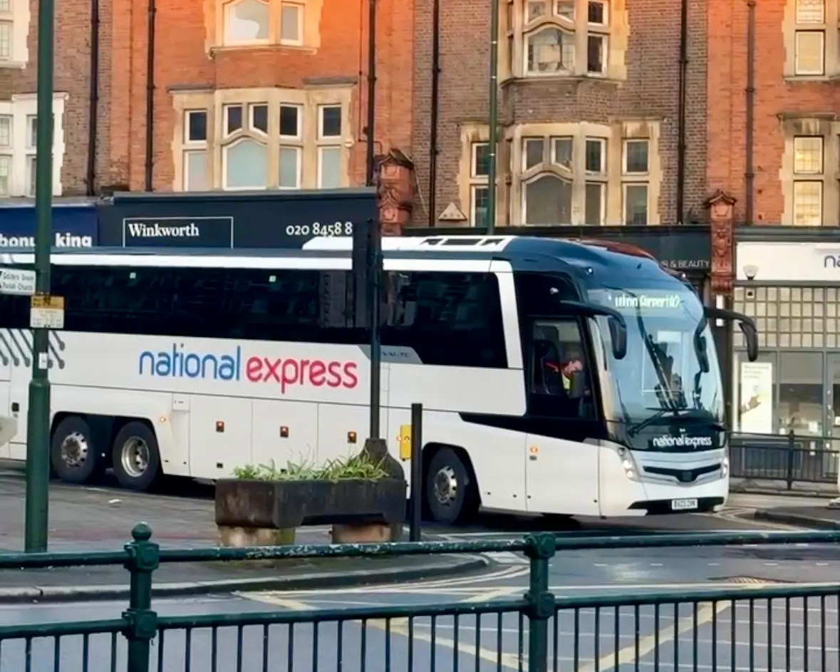 We Tested The Best Seat in Economy Flight Hack Holiday Expert