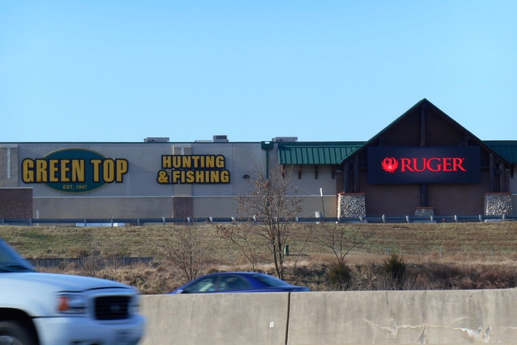 CoOp Ads VA Go Digital & Let Others Pay For It! Holiday Signs