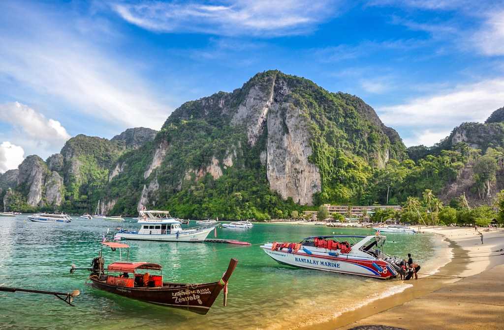 9 Best Countries To Visit in SouthEast Asia