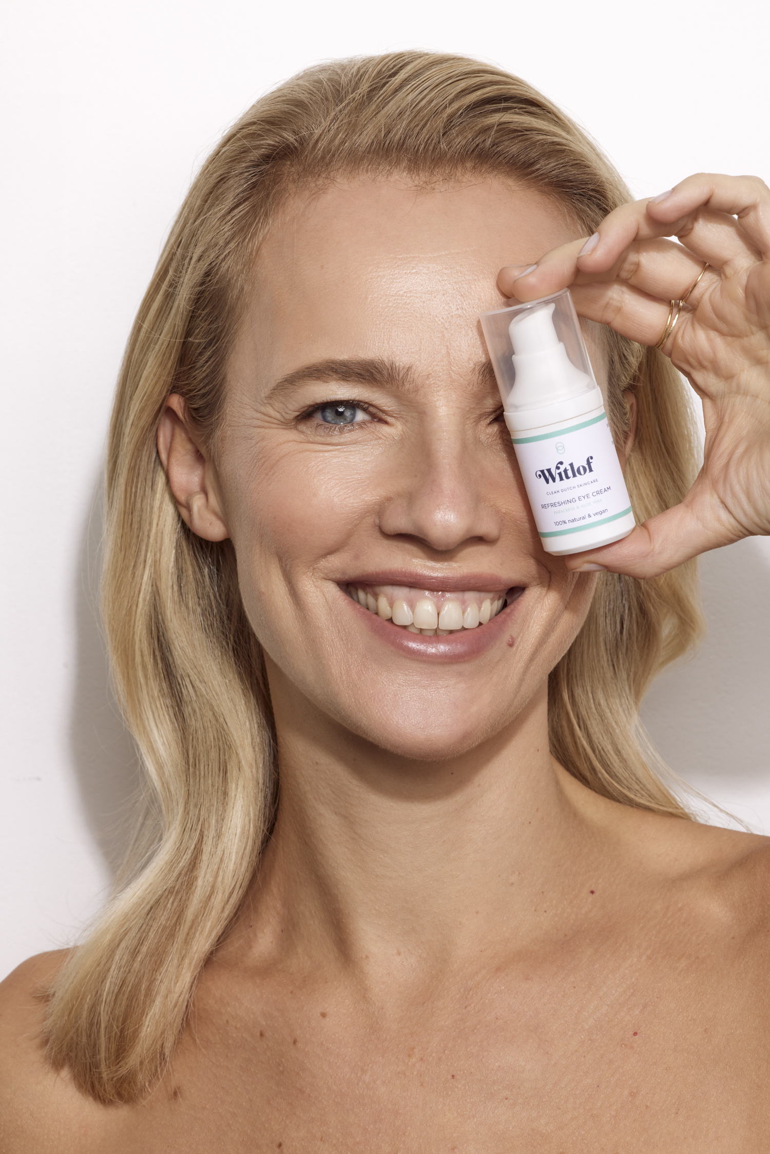 Interview 5 vragen aan eco warrior en actrice Jennifer Hoffman Holistik