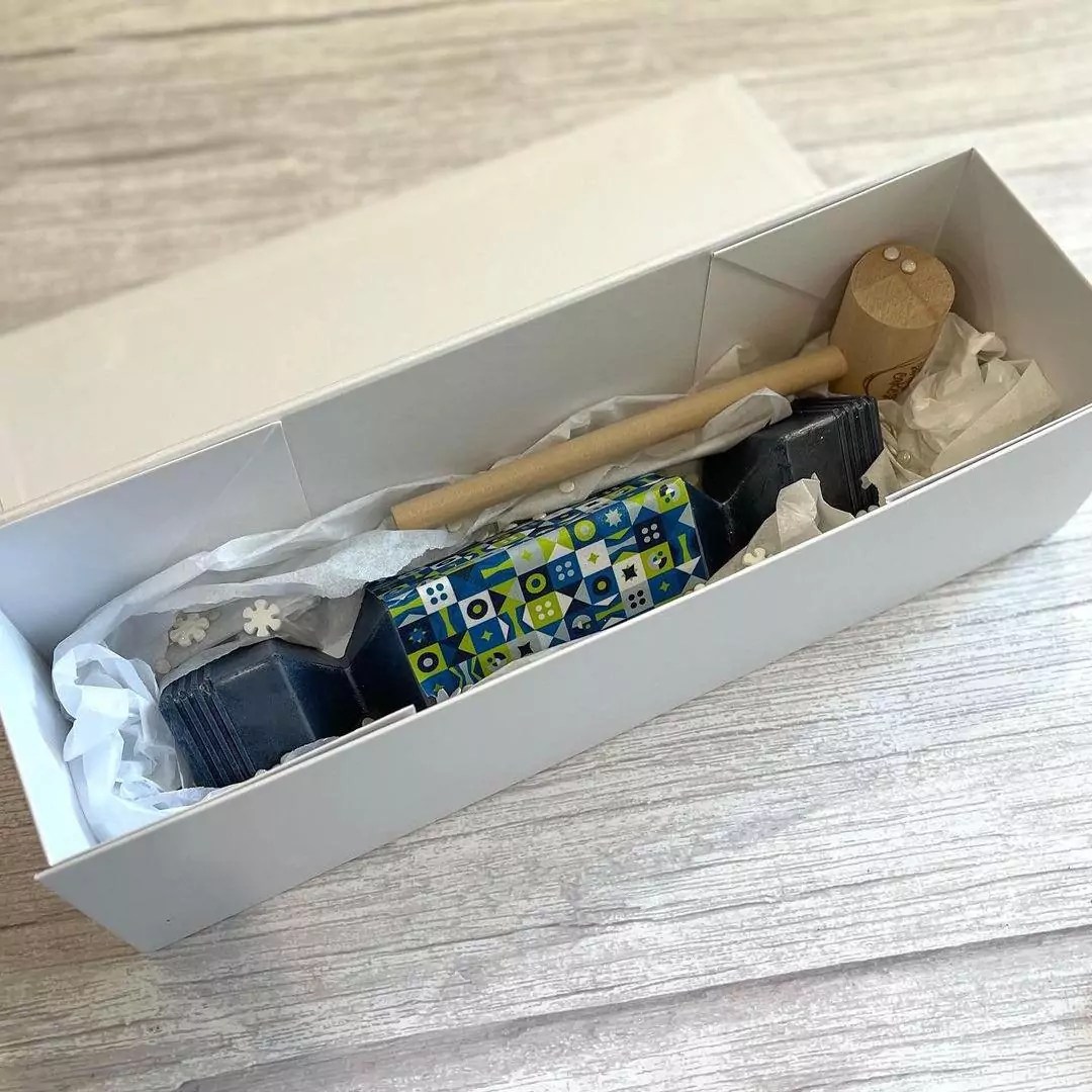 Chocolate Christmas crackers 3D Printed mold for thermoforming Holit