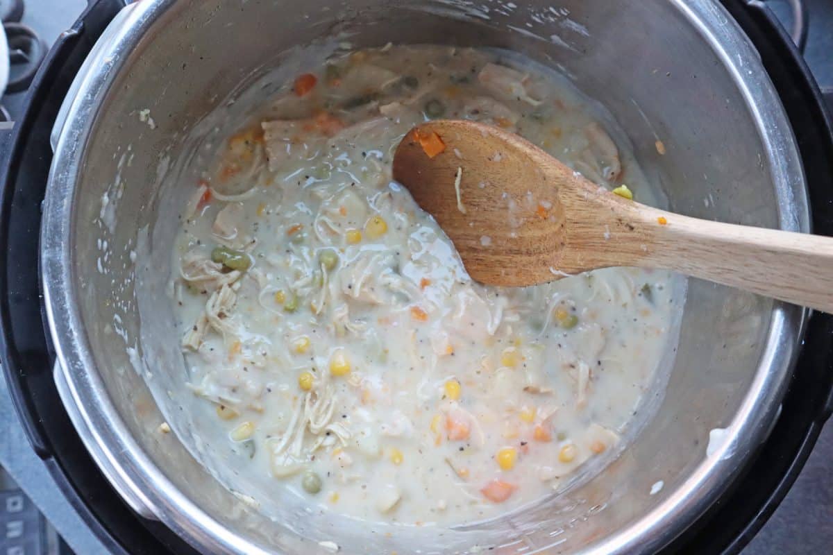 Easy Instant Pot Chicken Pot Pie & Biscuits Hollis Homestead