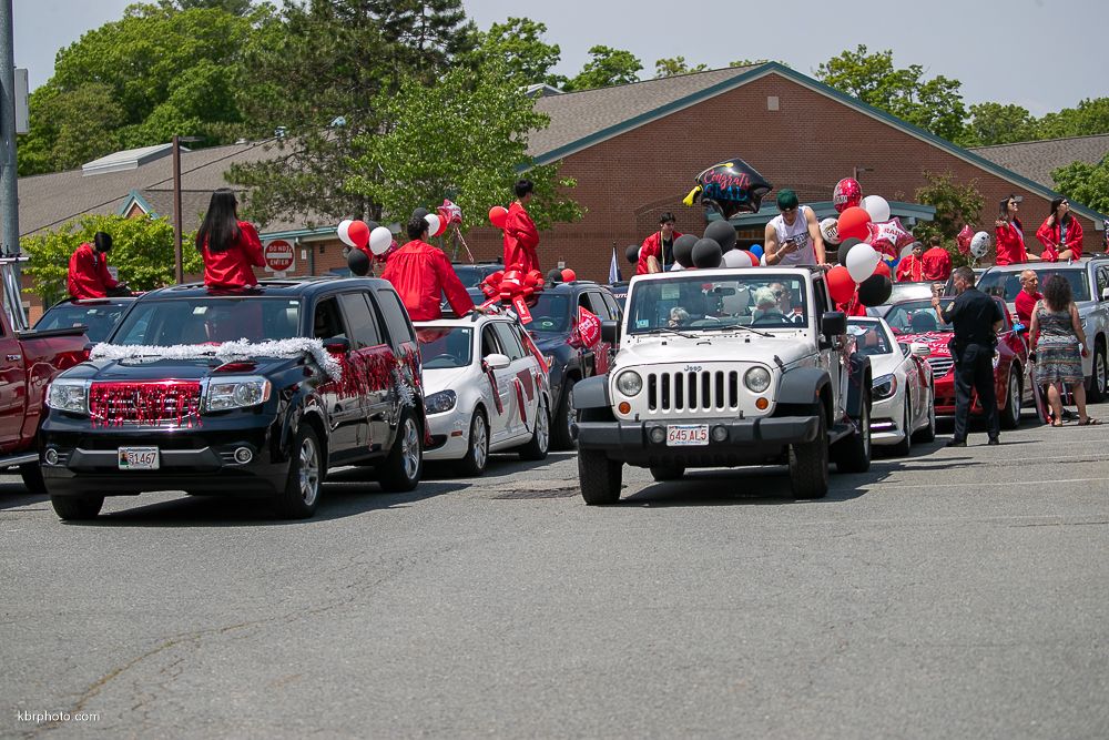 Class of 2021 Car Parade An Insider's View Holliston Reporter