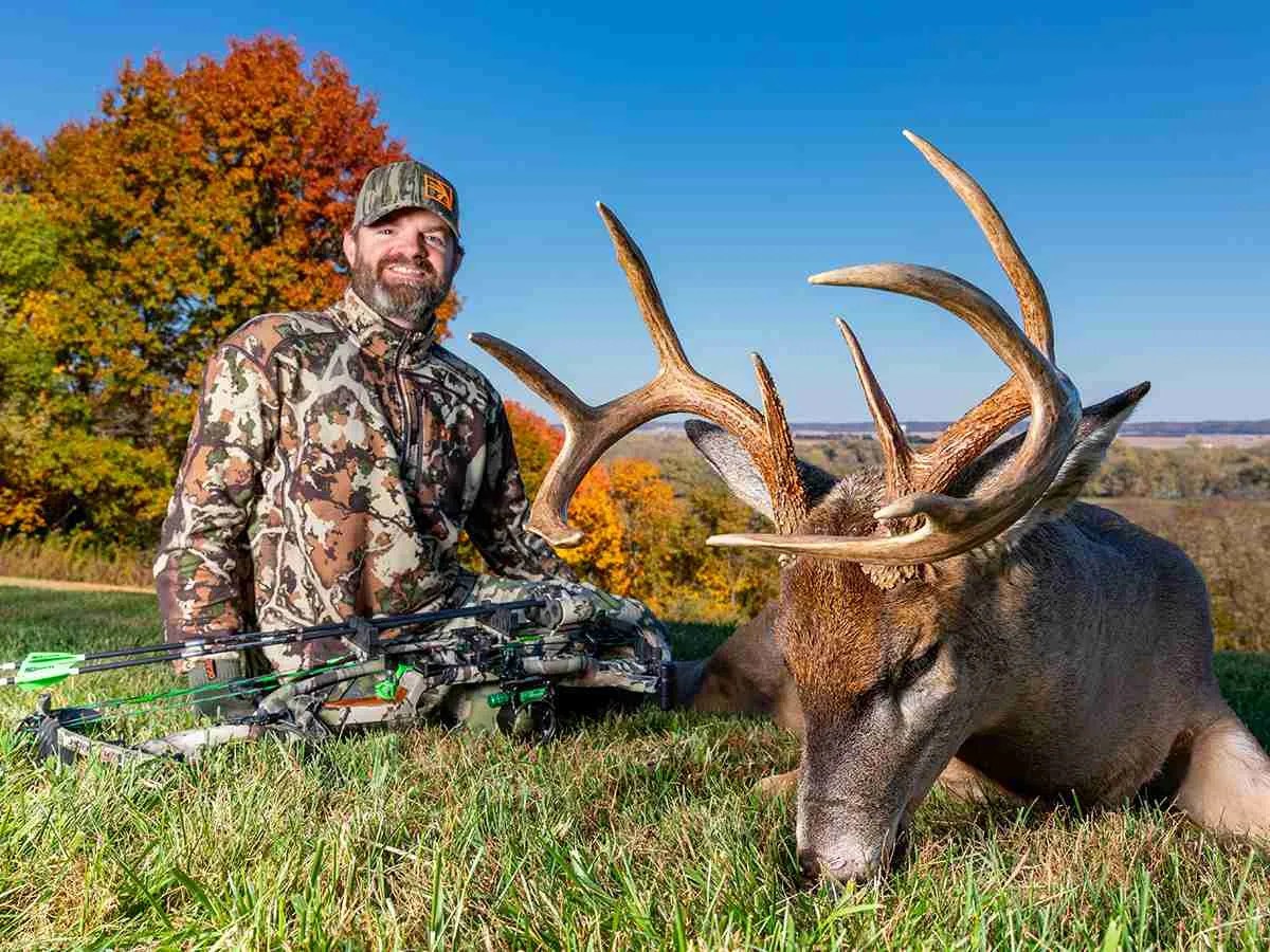Whitetail Hunting in Illinois Whitetail Deer Hunts in Pike County, IL