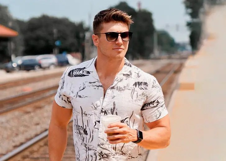 Does Sam Cushing Have A Boyfriend? Is He Dating Jake Grez?