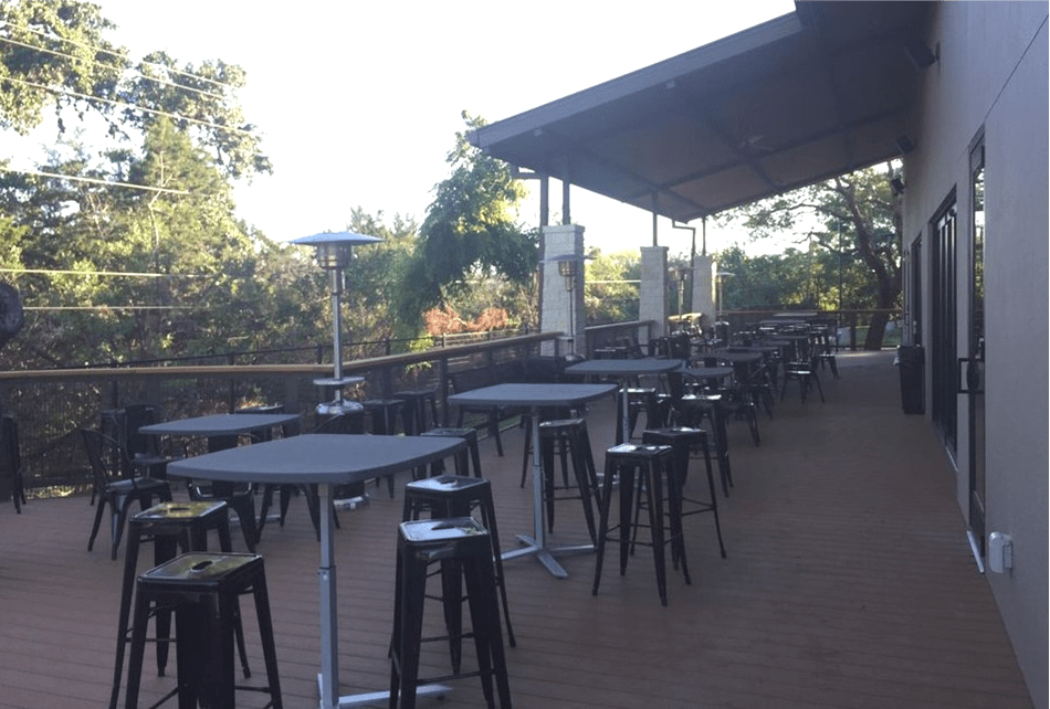 BACK DECK Town of Hollywood ParkThe Official site