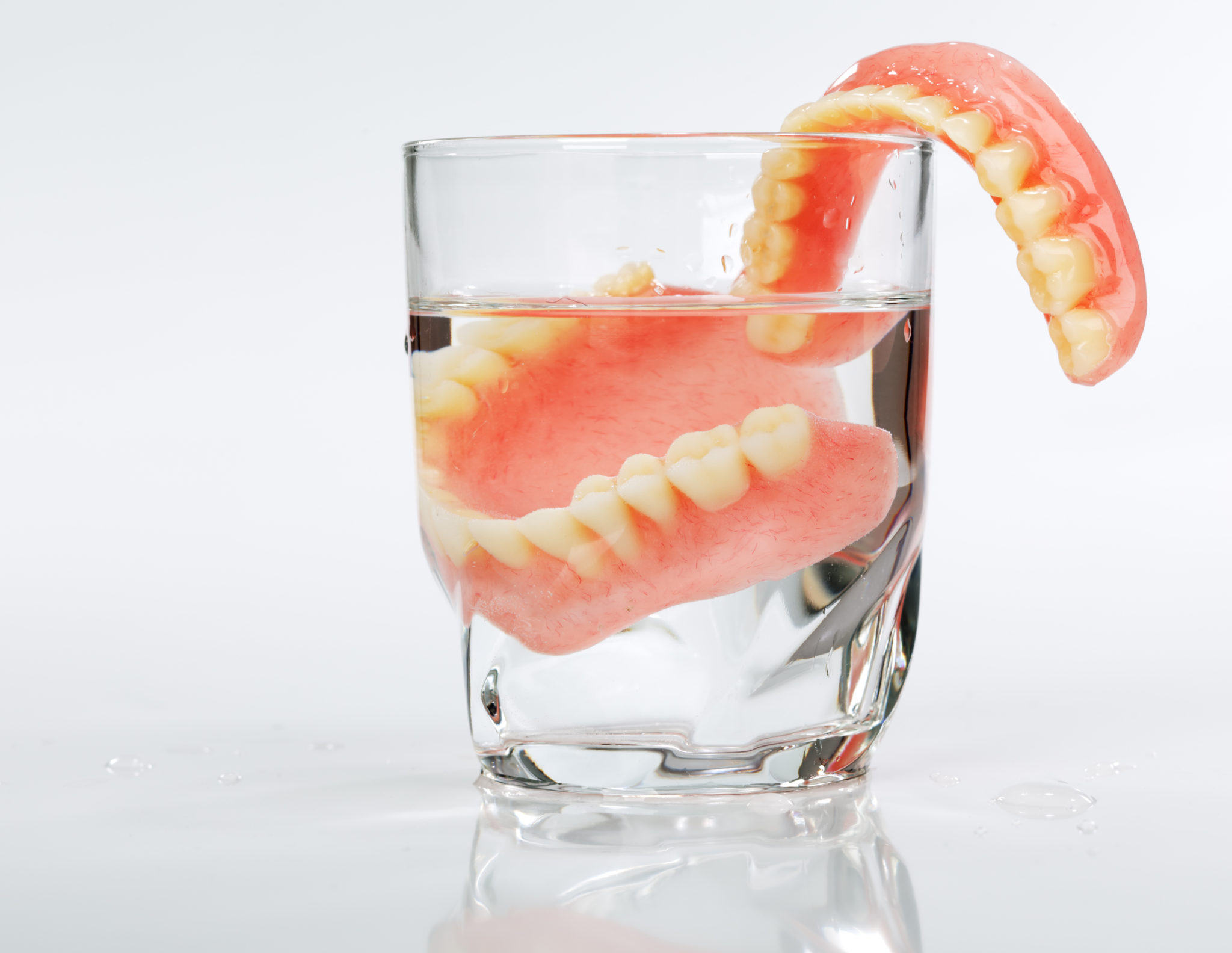 How To Clean Dentures Holt Dentures